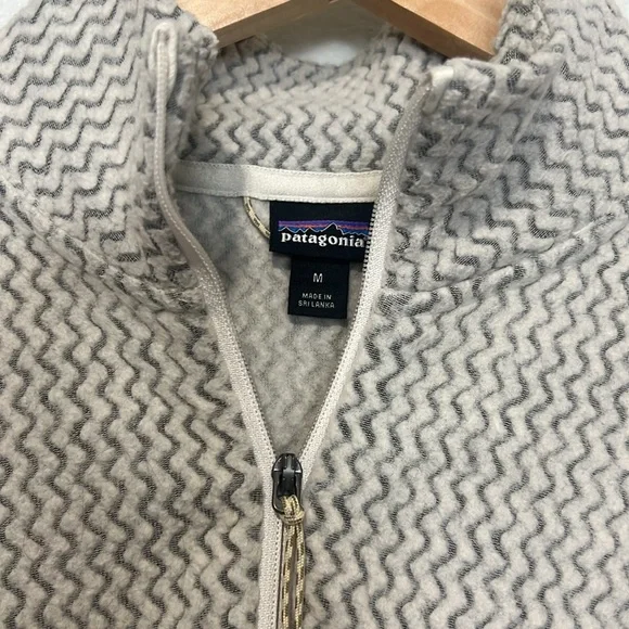Patagonia R1 Air Zip Neck Fleece Pullover Wool White Womens Size Medium - Picture 4 of 6